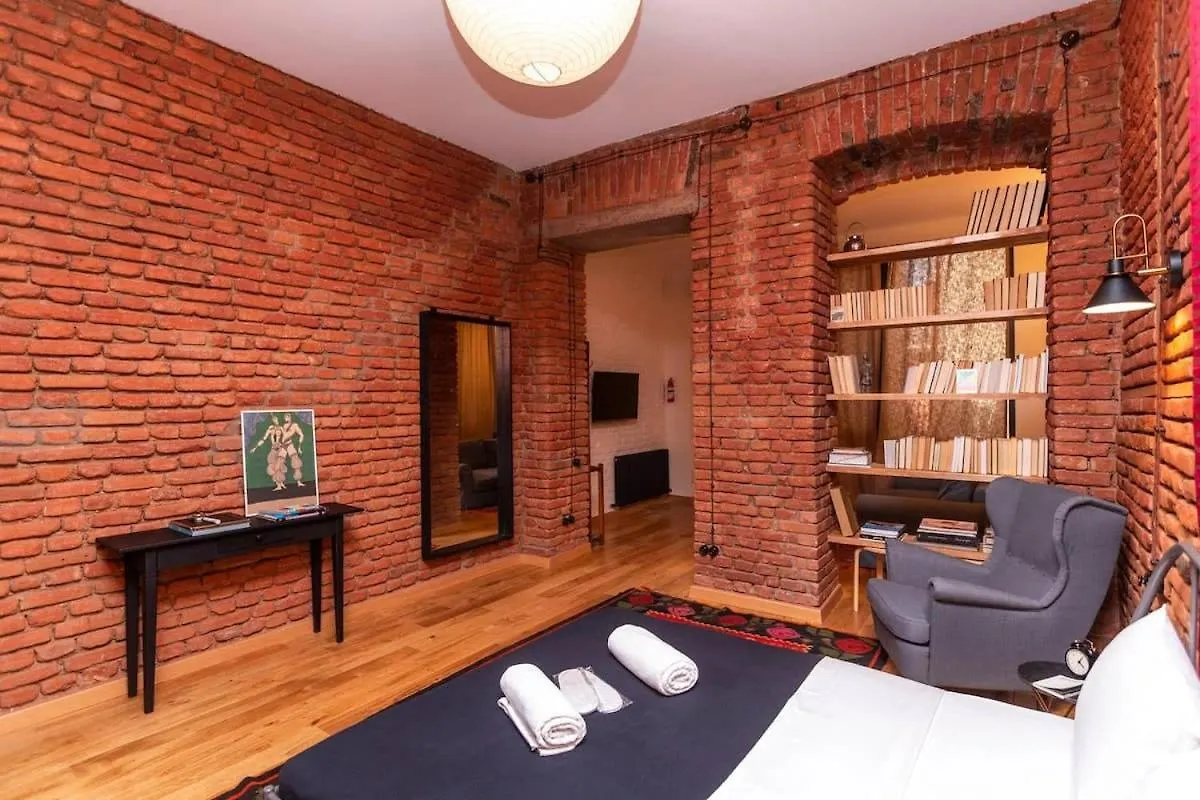 Stylish 1Br Apt Close To Rustaveli Avenue Tbilisi